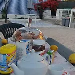 Garden Da Virna Oda ve Kahvaltı 4*