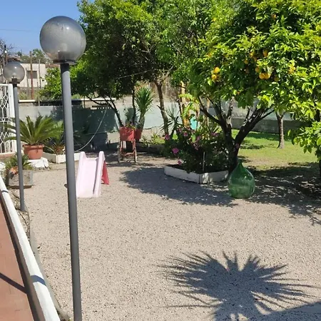 Garden Da Virna * Torre Annunziata